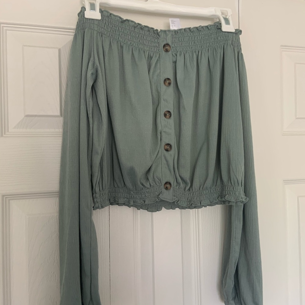 Off shoulder crop top